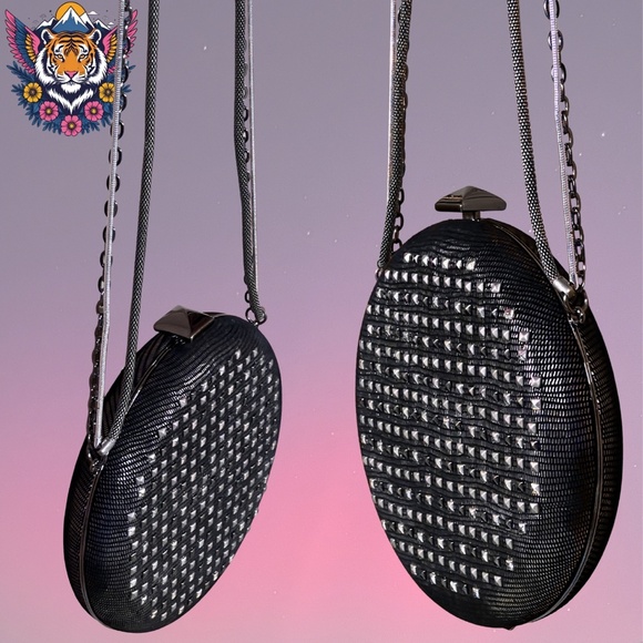 🌟Judith Leiber: Studded Circle Clutch (Overture)🌟